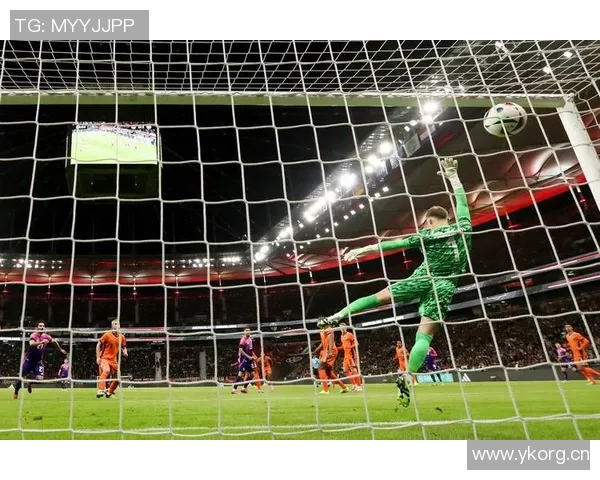 日本与荷兰足球友谊赛精彩回顾与赛后分析